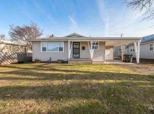 419 10th St, Clarkston, WA 99403