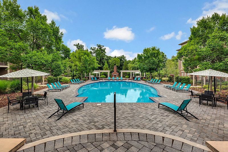 Resort-style Swimming Pool and Deck