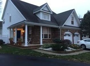 6 Marc Ct, Parlin, NJ 08859