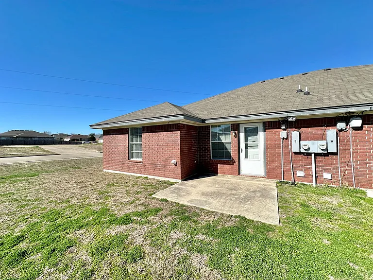 3806 Pecos Dr — Photo 21