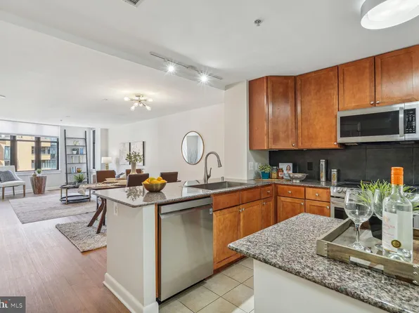 400 Massachusetts Ave NW APT 1116, Washington, DC 20001
