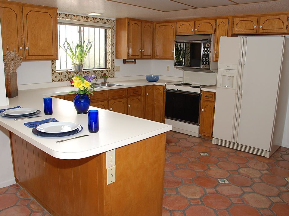 Spacious Kitchen