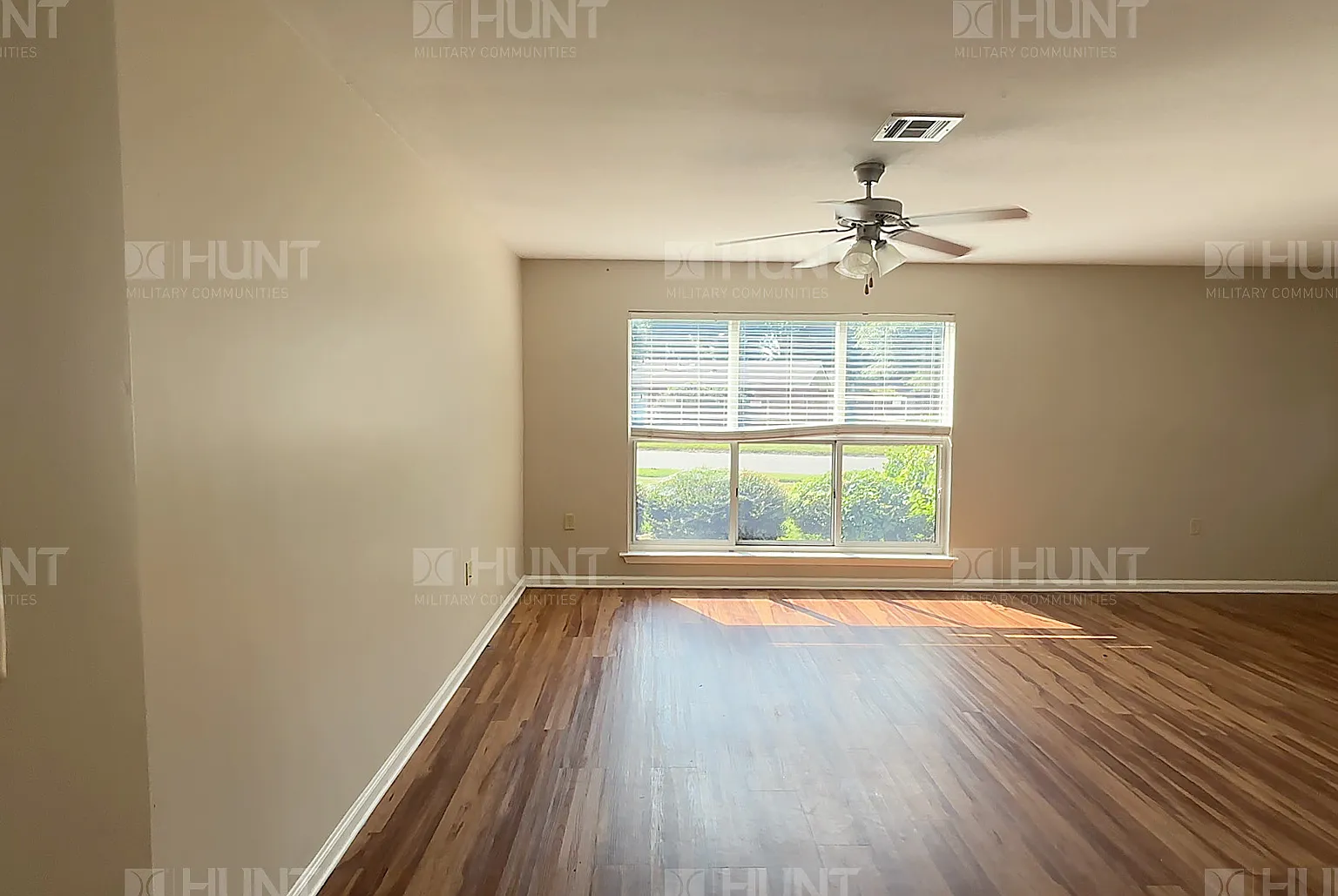 3 bed, 1275 sqft, $1,400 — Photo 3