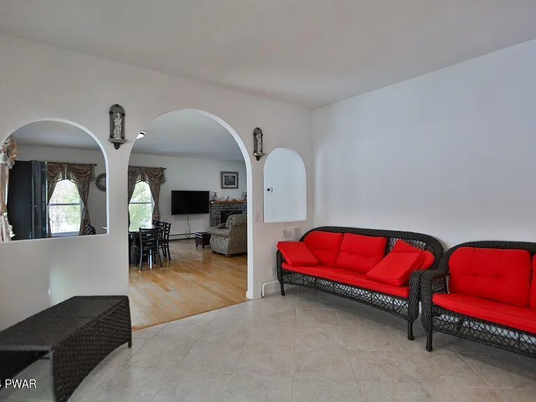 110 Stallion Dr — Photo 185