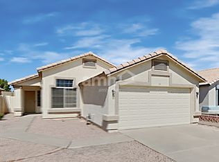 184 W Smoke Tree Rd, Gilbert, AZ 85233