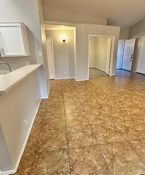 1700 S Weaver Dr — Photo 10