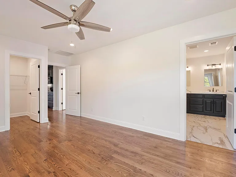100 Gilbert Rd — Photo 13