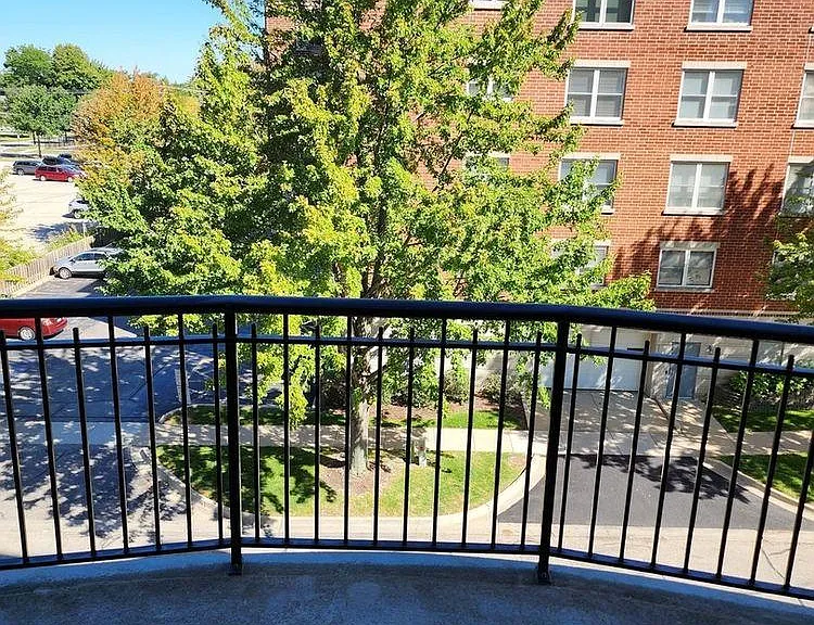 50 N Plum Grove Rd #310E — Photo 13