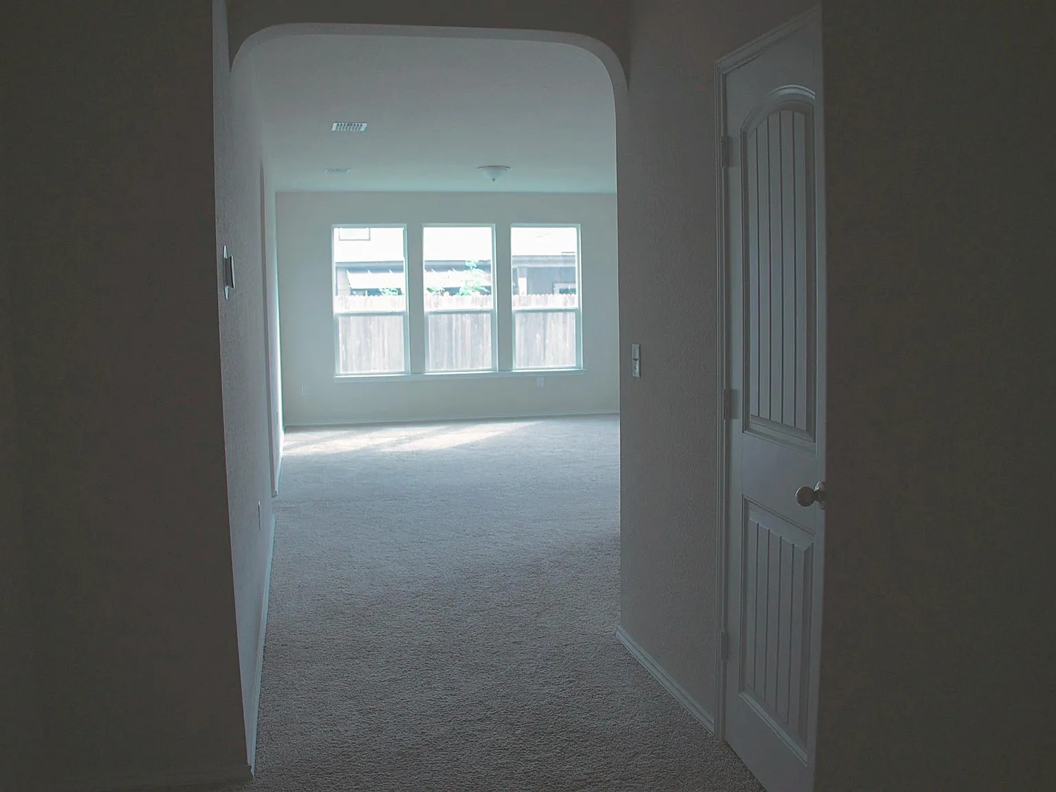 3 bed, 1555 sqft, $1,750 — Photo 2