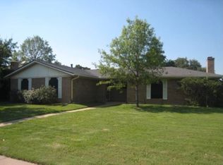 2305 Barak Ln, Bryan, TX 77802