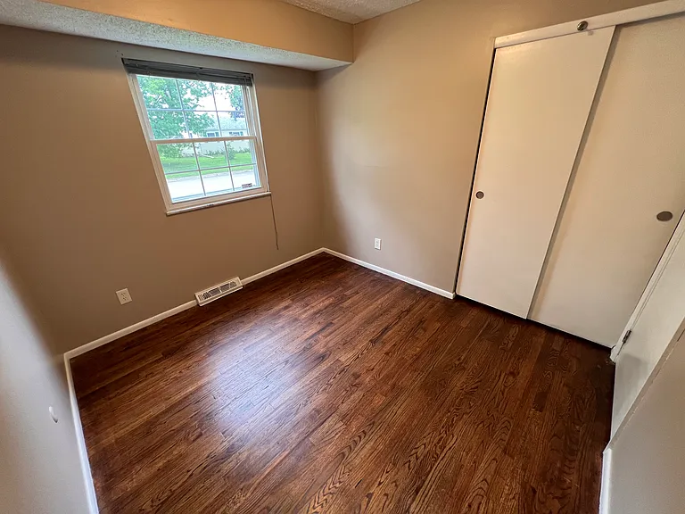 6347 Faircrest Rd — Photo 12