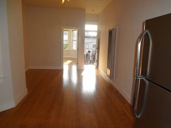 3rd image of 1023 York St #A