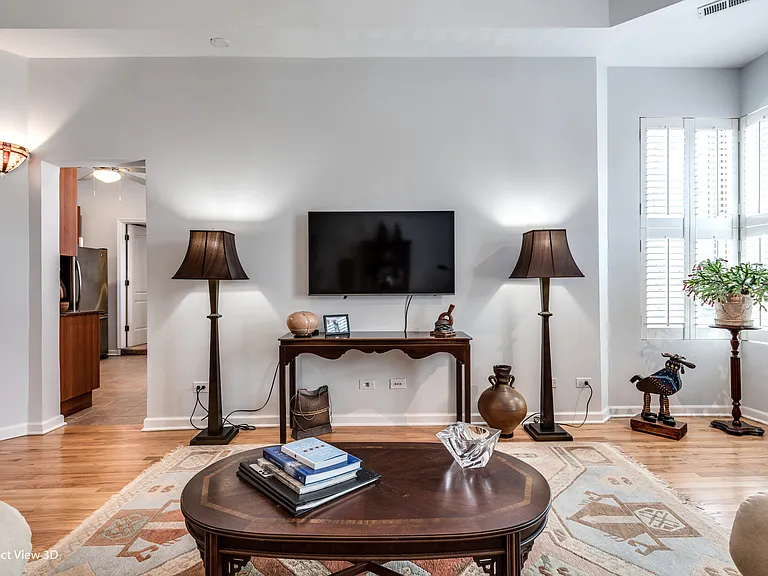 4545 S Drexel Blvd #2B — Photo 3
