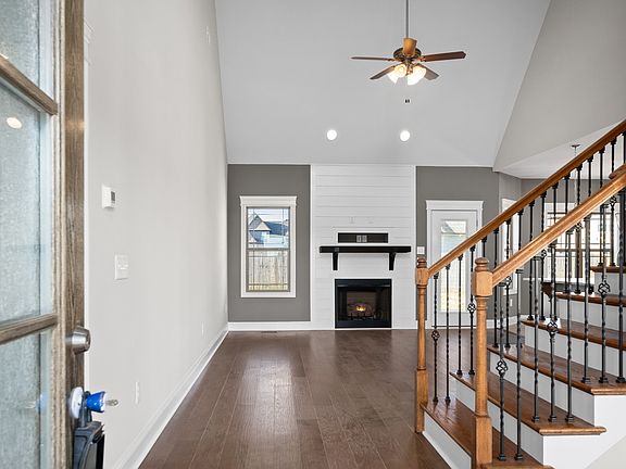 4th image of 425 Farmington Lot 425