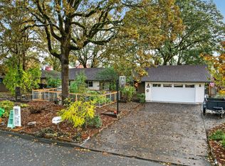 814 Cedaroak St, Saint Helens, OR 97051