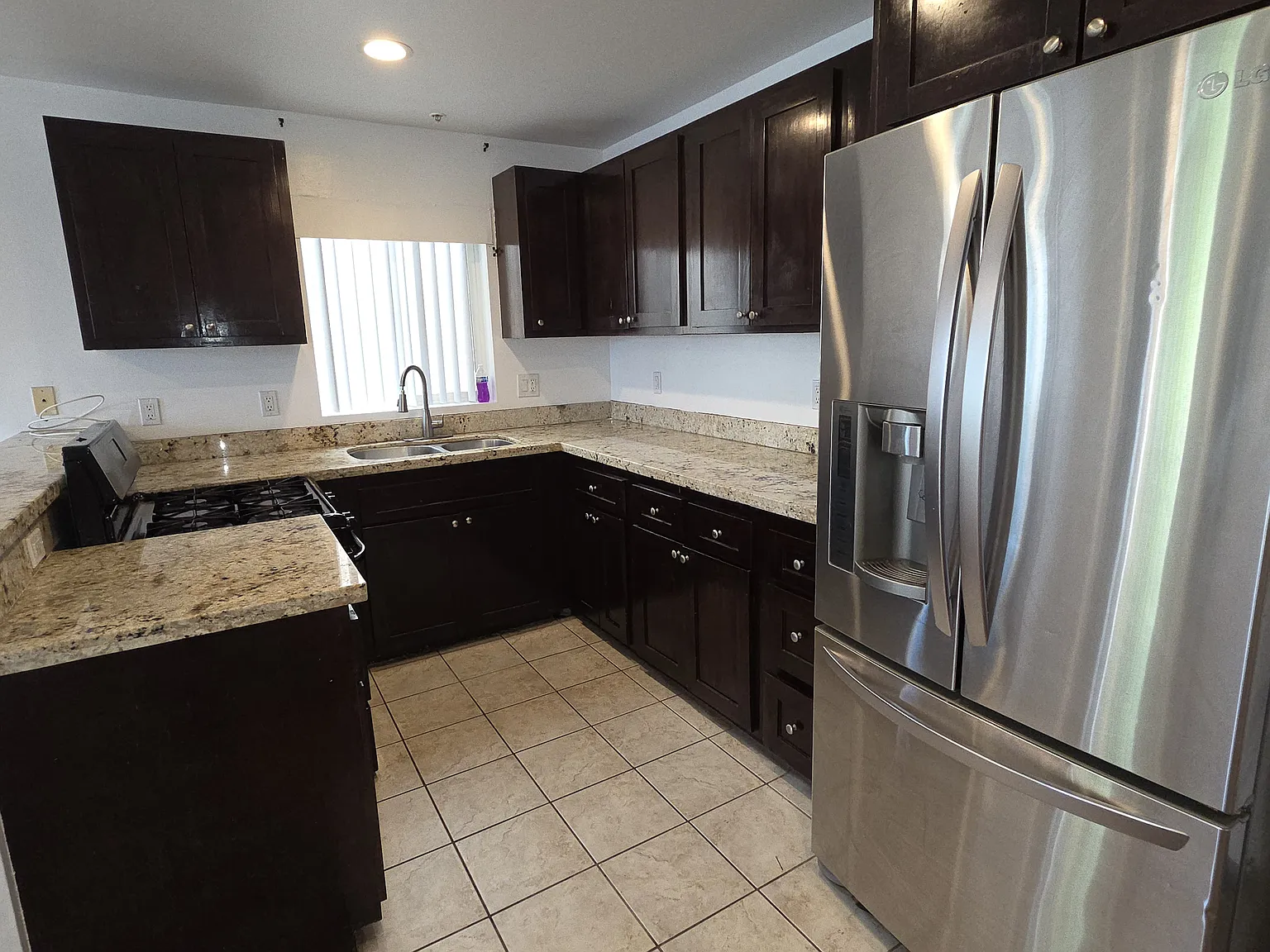 1 bed, 1100 sqft, $2,000 — Photo 4