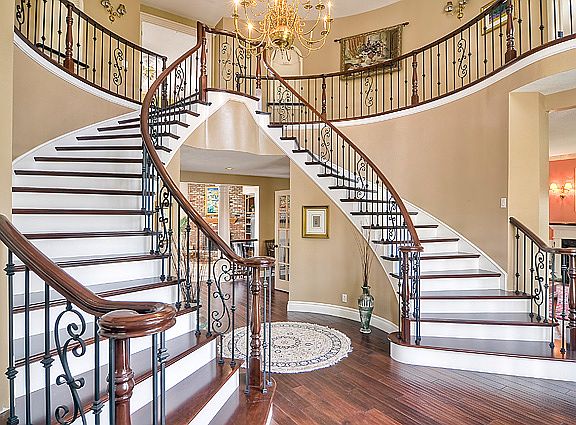 New Wood Stair Casing 