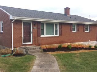 705 Ridgecrest Dr, Roanoke, VA 24019