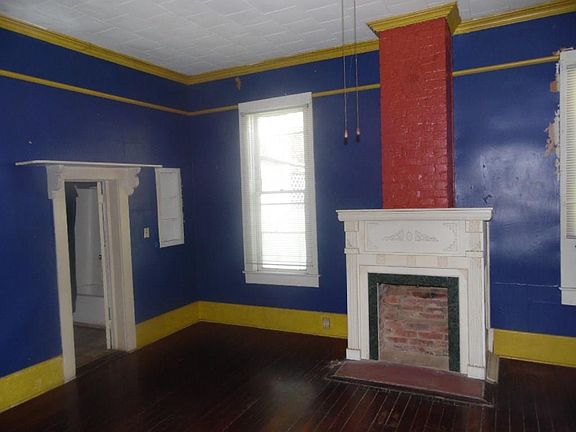 4th image of 214 W Plaquemine St