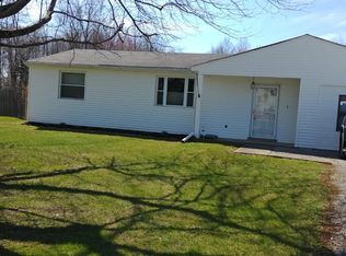2831 Cedarville Rd, Newtonsville, OH 45122