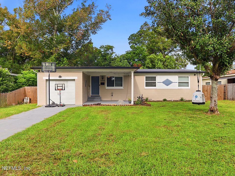 1st image of 2704 DEVONWOOD Road