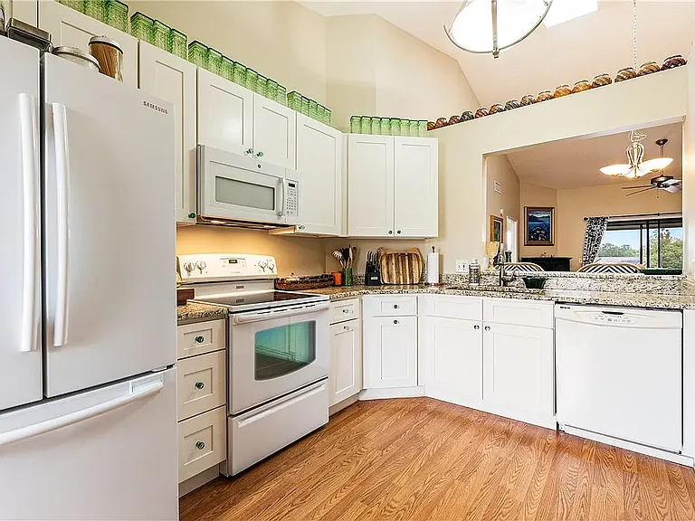 6180 S Mirror Lake Dr #518 — Photo 9