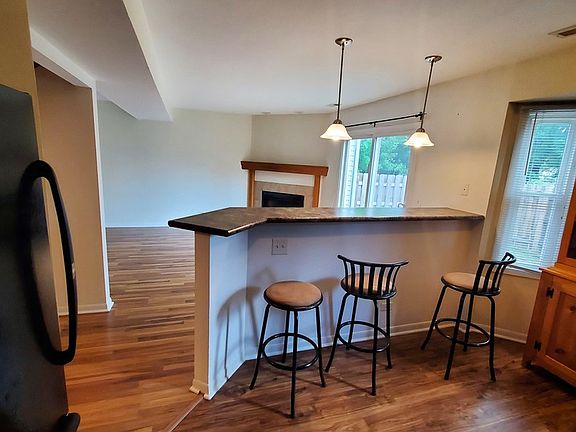 4th image of 1422 Sherwood Ct #1422