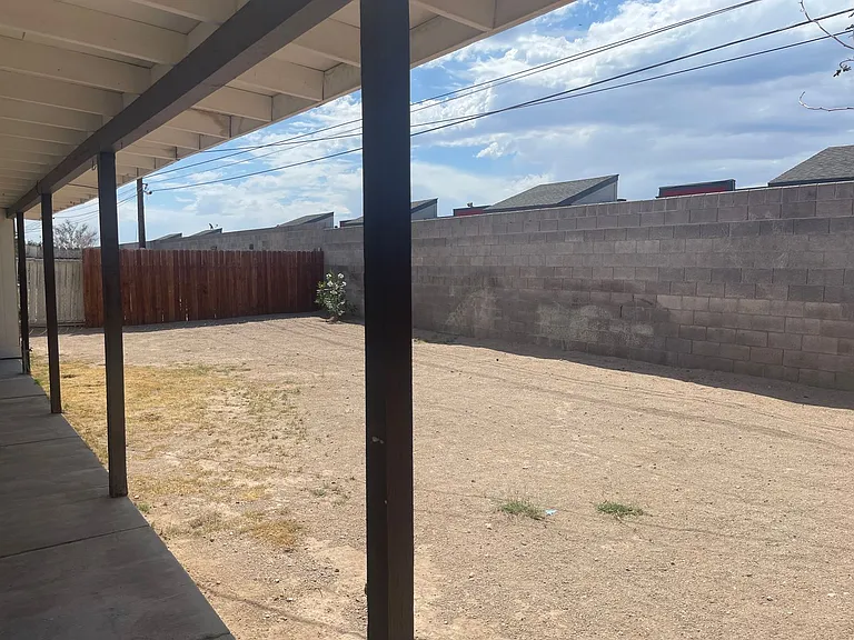 5055 Blanton Dr — Photo 3