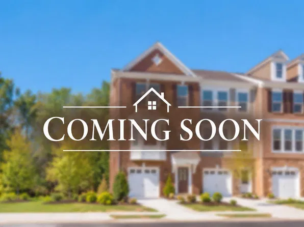 8931 Queensferry Rd, Manassas, VA 20112