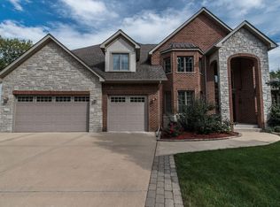 10423 S 75th Ave, Palos Hills, IL 60465