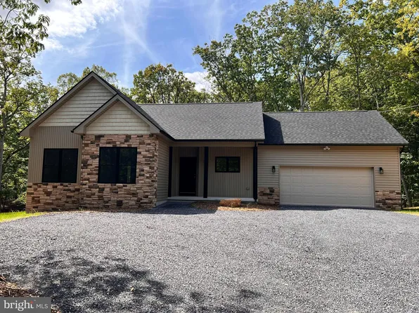 439 Cayuga Trl, Hedgesville, WV 25427