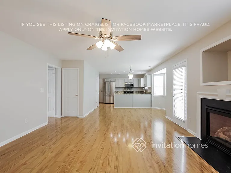 10920 Harmony Glen Ct — Photo 6