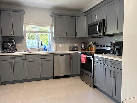 4th image of 5911 SW 62nd Ter S
