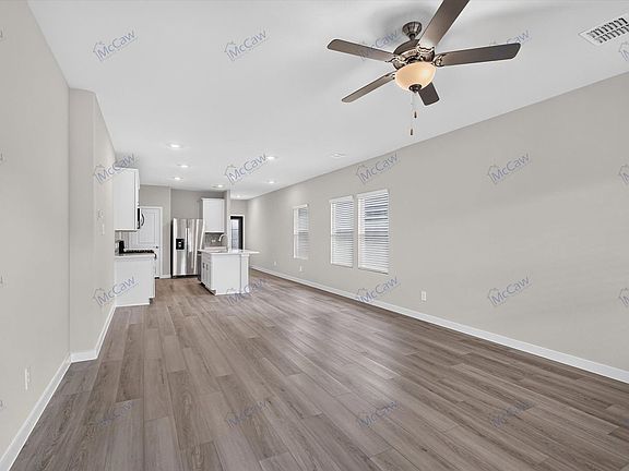 5th image of 3048 Belton Dr