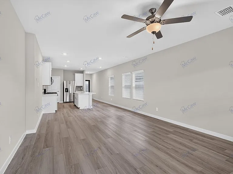 3048 Belton Dr — Photo 4