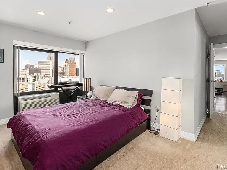 1001 W Jefferson Ave #15B — Photo 22