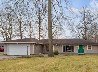 2804 Martin Manor Dr, Goshen, IN 46526