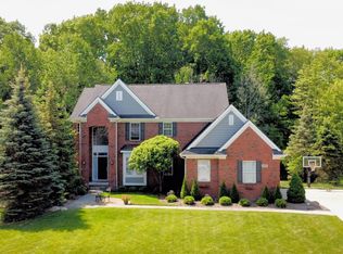 3836 High Grove Way, Lake Orion, MI 48360