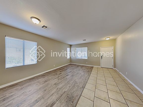 3rd image of 10504 Glowing Cove Ave