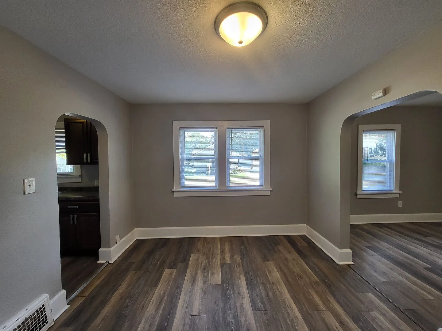 2 Bedroom, 1 Bathroom home! — Photo 4