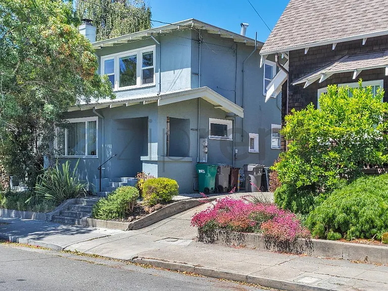 5737 Claremont Ave — Photo 2