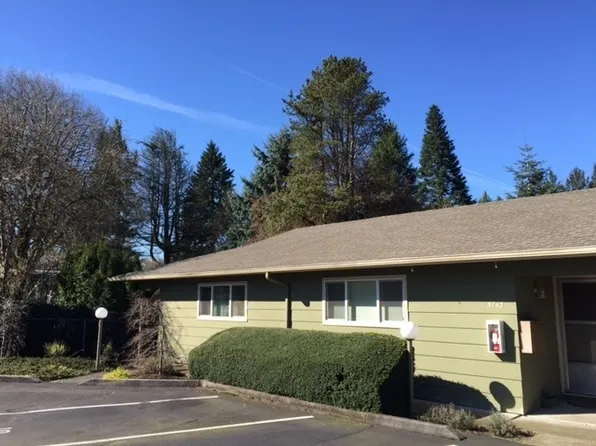 Village Square Apartments