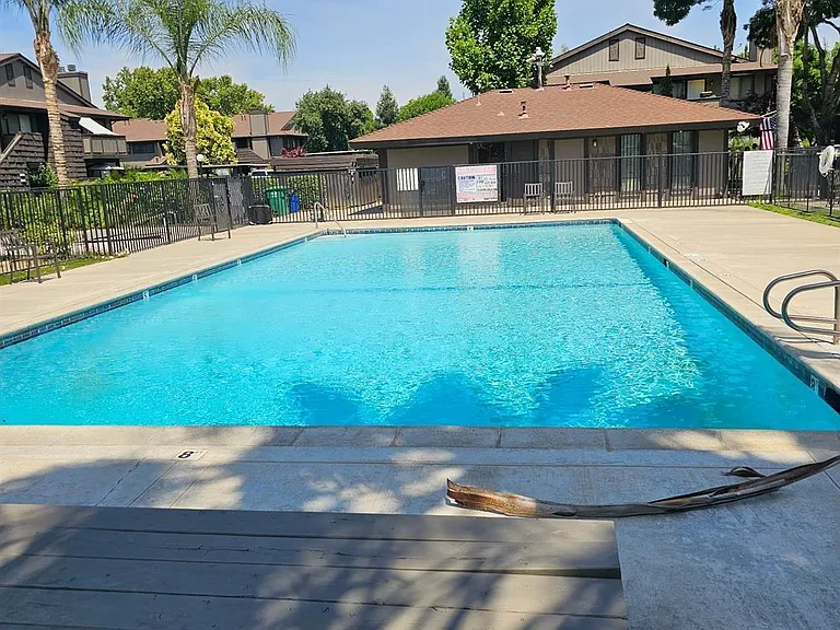 4860 E Lane Ave #118 — Photo 12