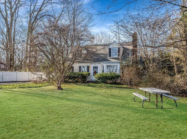 454 W Main Street, Huntington, NY 11743