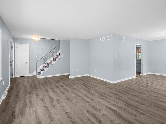 4th image of 2919 Southland Rd