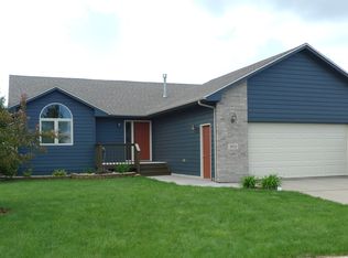 3905 W 83rd St, Sioux Falls, SD 57108