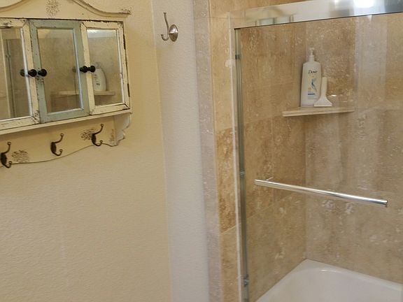 Travertine in 2nd BA