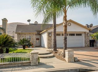 14165 Long View Dr, Fontana, CA 92337