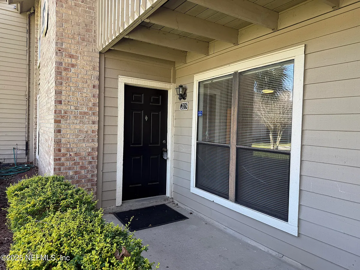Building Photo - 10200 Belle Rive Blvd #203