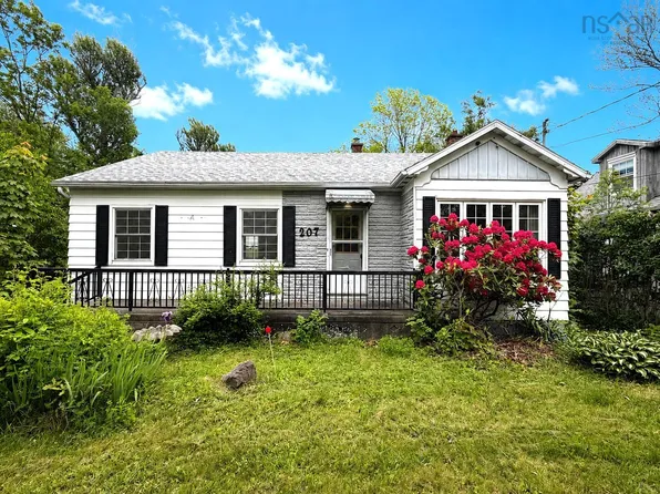 207 Mitchell Ave, Dominion, NS B1G 1N5